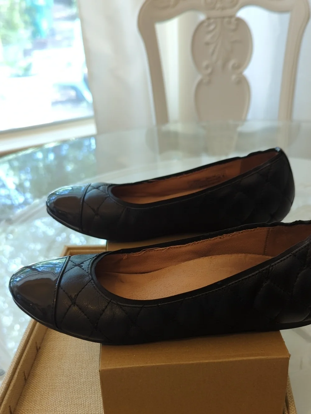Vionic Black Quilted Ballet Flats with Patent Cap Toe 7